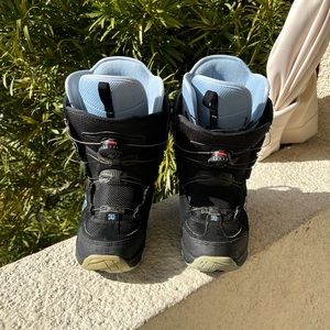 Women’s DC Snowboarding Boots w/ Boa